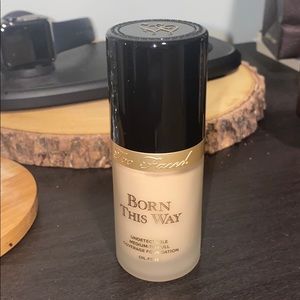 Born this way Too Faced foundation